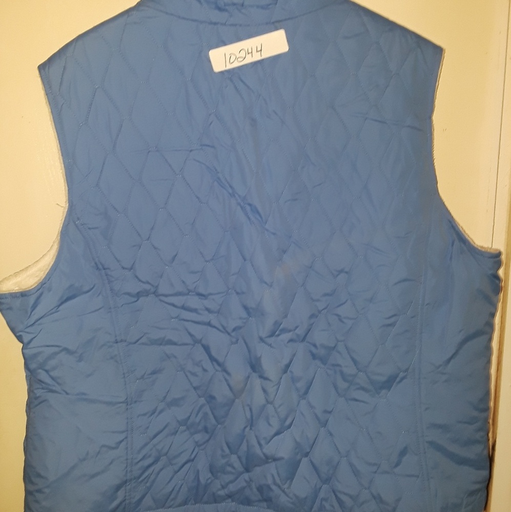 Reversible vest - Picture 3 of 6